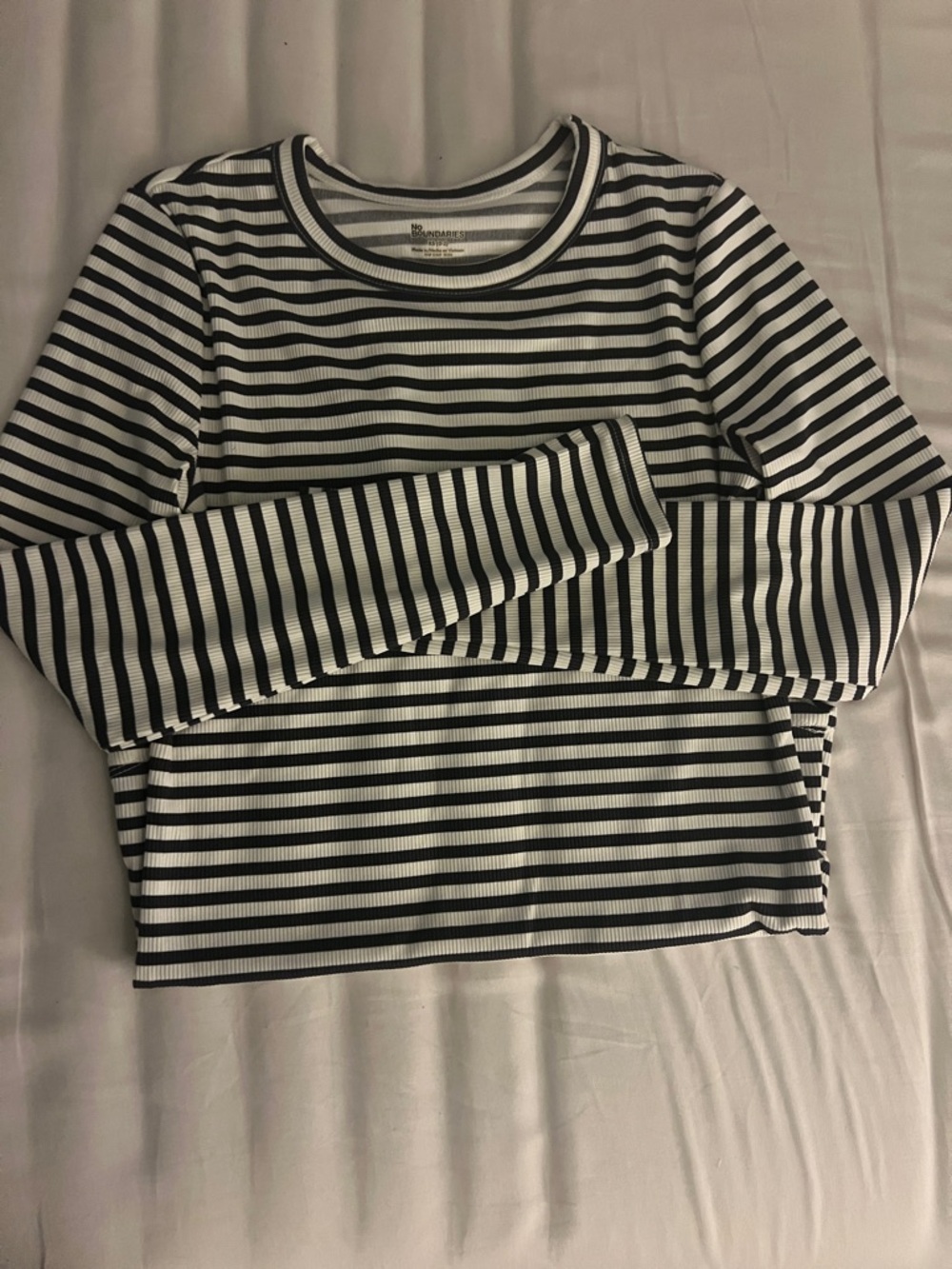 Viral sold out - No Boundaries Black and White Striped Long Sleeve Tee